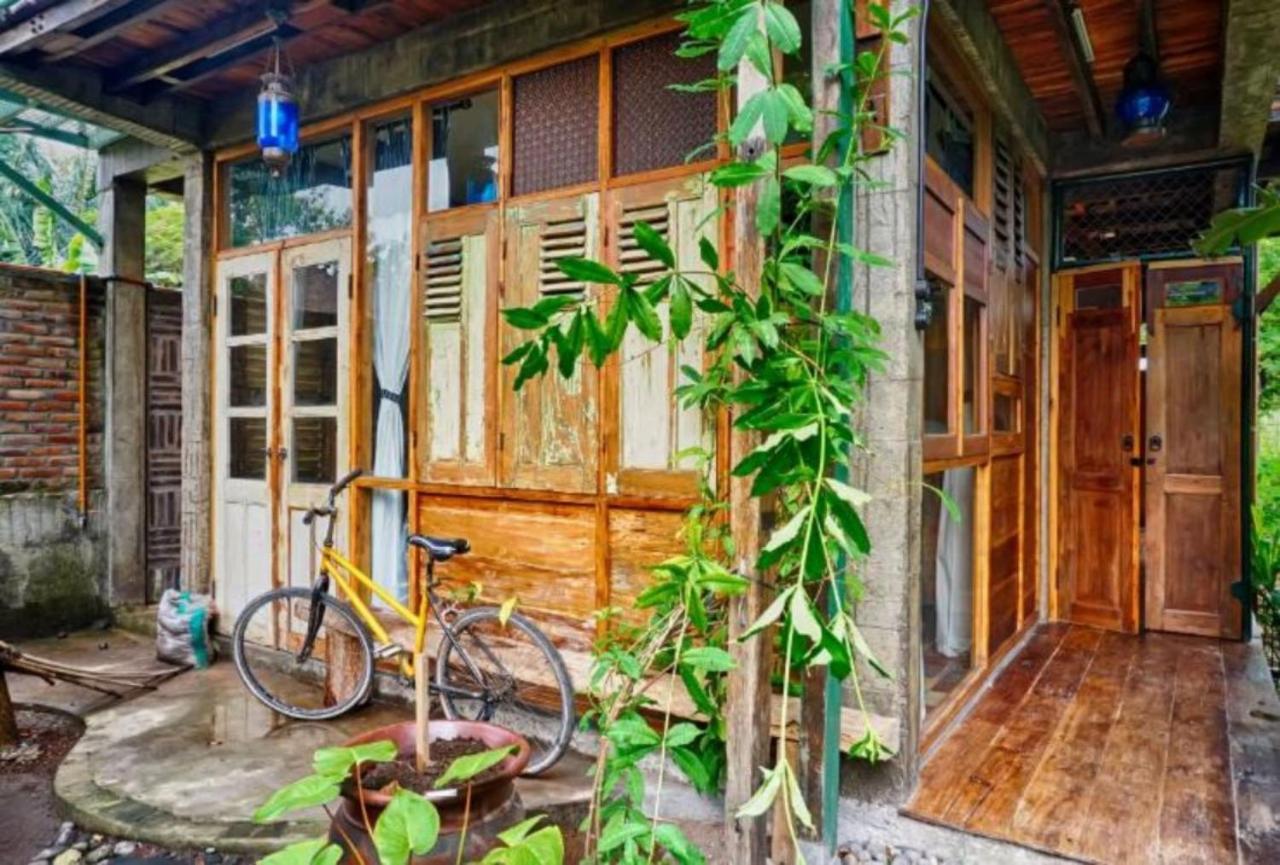 Lorong Homestay Bantul Exterior foto